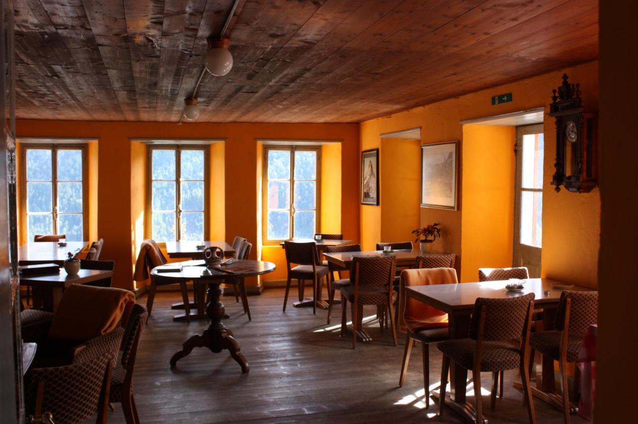 Edelweiss Mountain - 1 Hour Hike Up From Station - On Hiking Trail - No Transport Lodge Zermatt